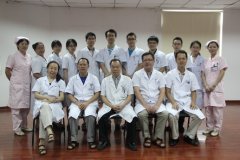 <strong><font color='#990000'>熱烈祝賀我院眼底病?？祈樌ㄟ^廈門</font></strong>